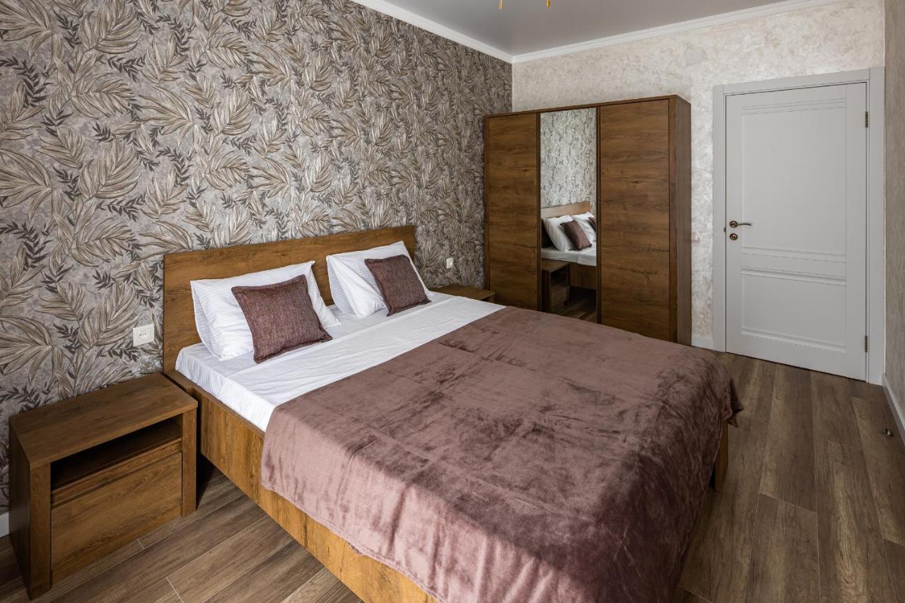 Avalon Time Apartment Lviv Buitenkant foto