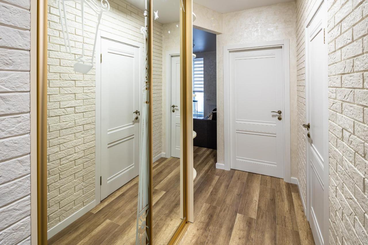 Avalon Time Apartment Lviv Buitenkant foto