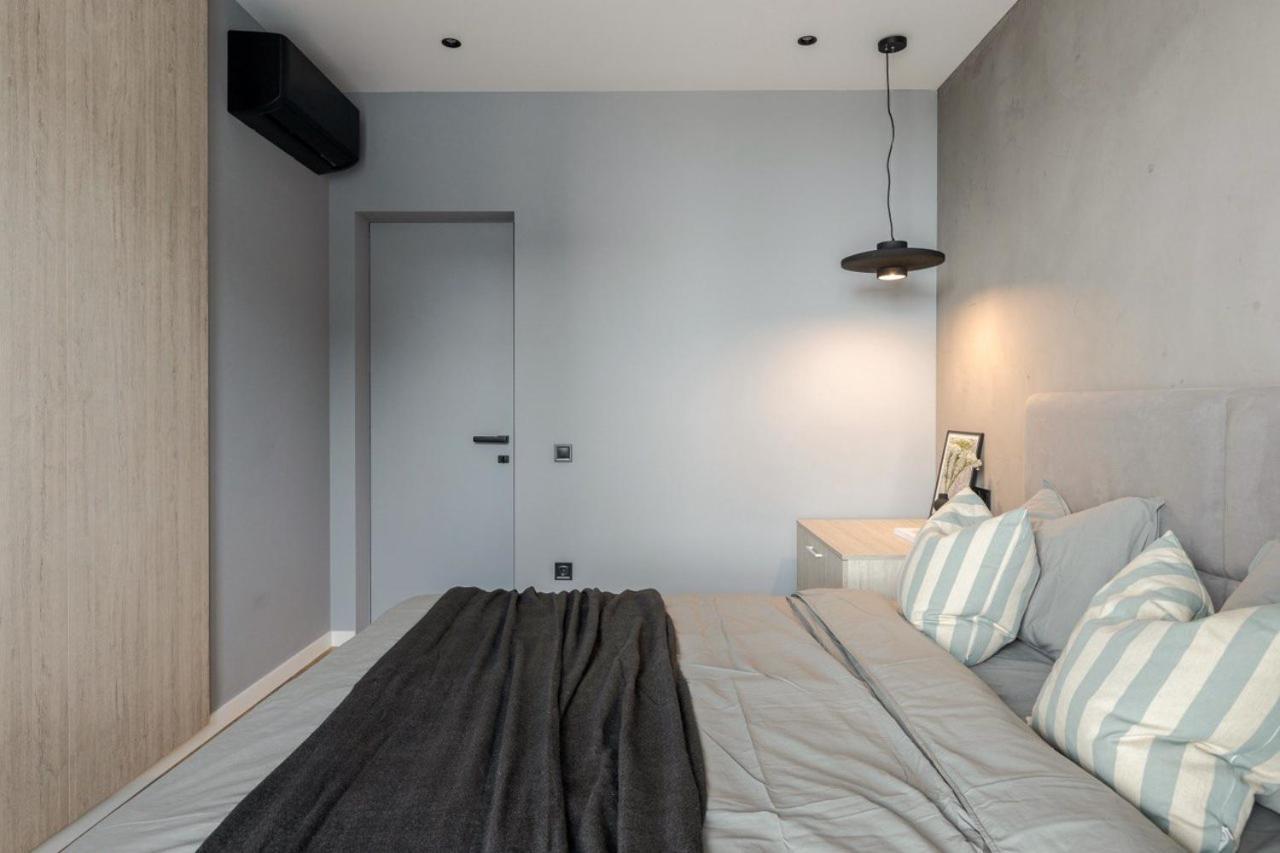 Avalon Time Apartment Lviv Buitenkant foto