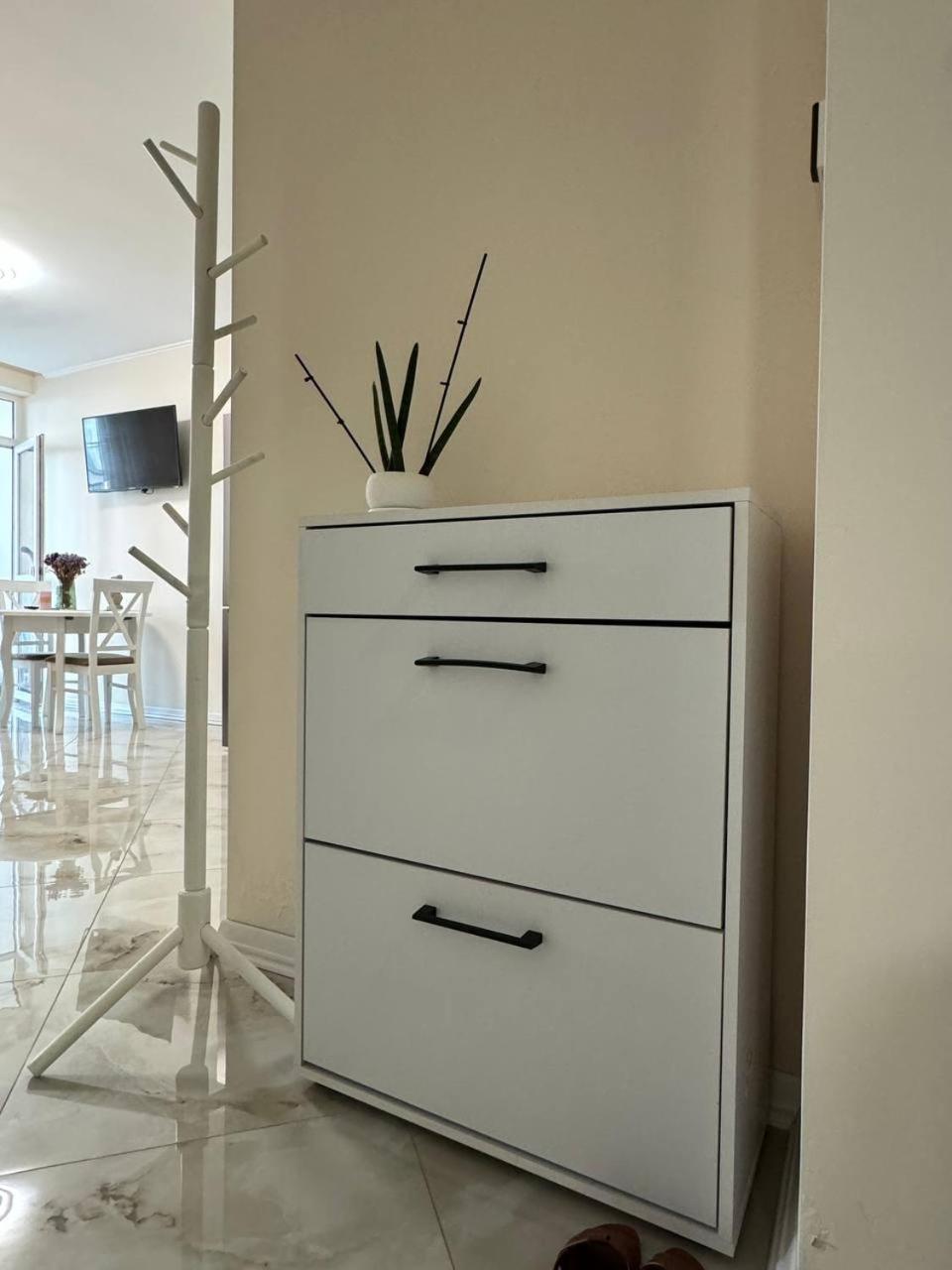 Avalon Time Apartment Lviv Buitenkant foto