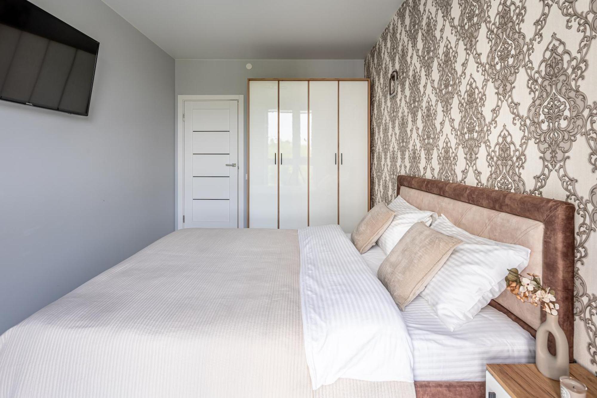 Avalon Time Apartment Lviv Buitenkant foto
